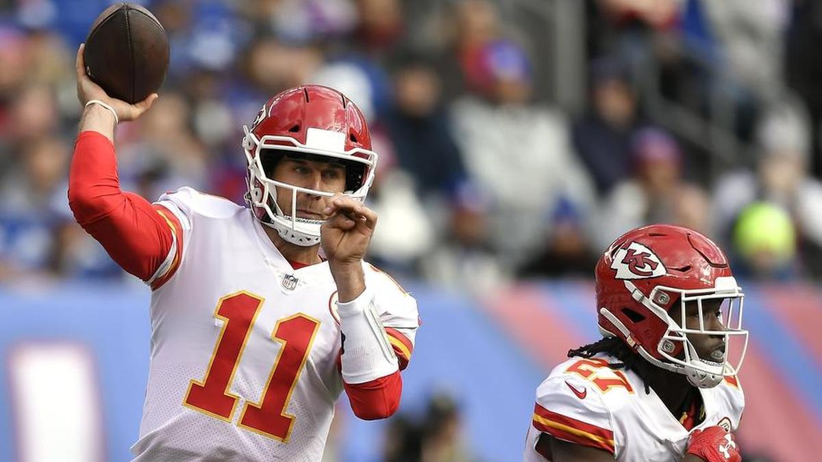 Kansas City Chiefs quarterback Alex Smith had a historic game Sunday even in a loss.