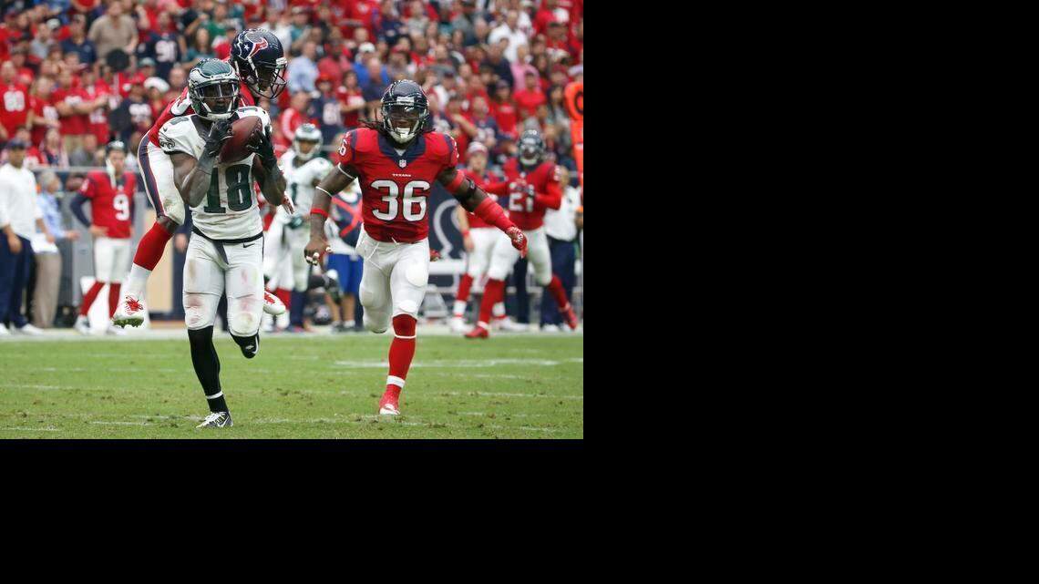 
Philadelphia Eagles wide receiver Jeremy Maclin caught a 52-yard pass as Houston Texans defensive back Andre Hal and strong safety D.J. Swearinger (right) defended on Nov. 2, 2014, in Houston.
