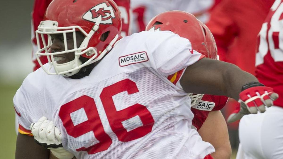 Kansas City Chiefs defensive tackle Jaye Howard