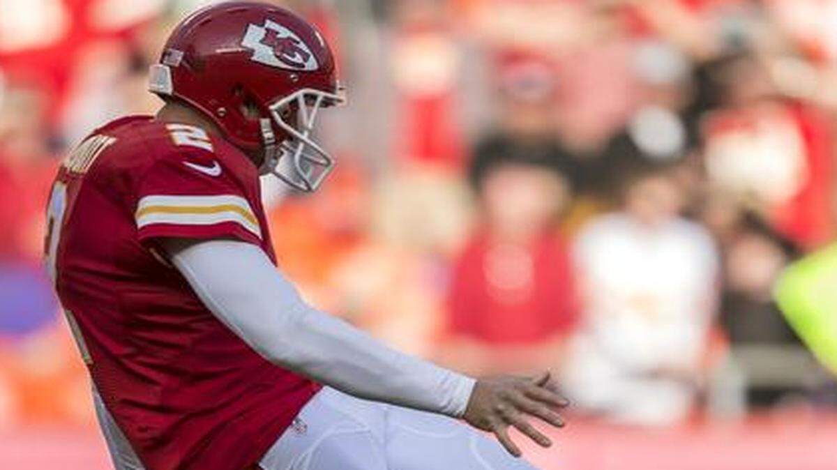 
Dustin Colquitt might be the best secret weapon the Chiefs have. Among the best in the league as a punter, he dictates field position with his precision.
