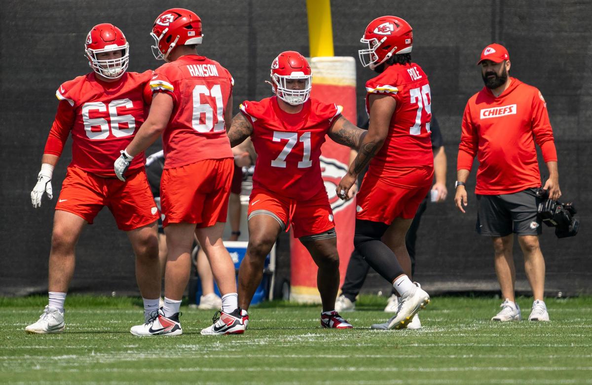 Kansas City Chiefs rookie left tackle Josh Simmons (71) goes through drills during practice on June 4, 2025.