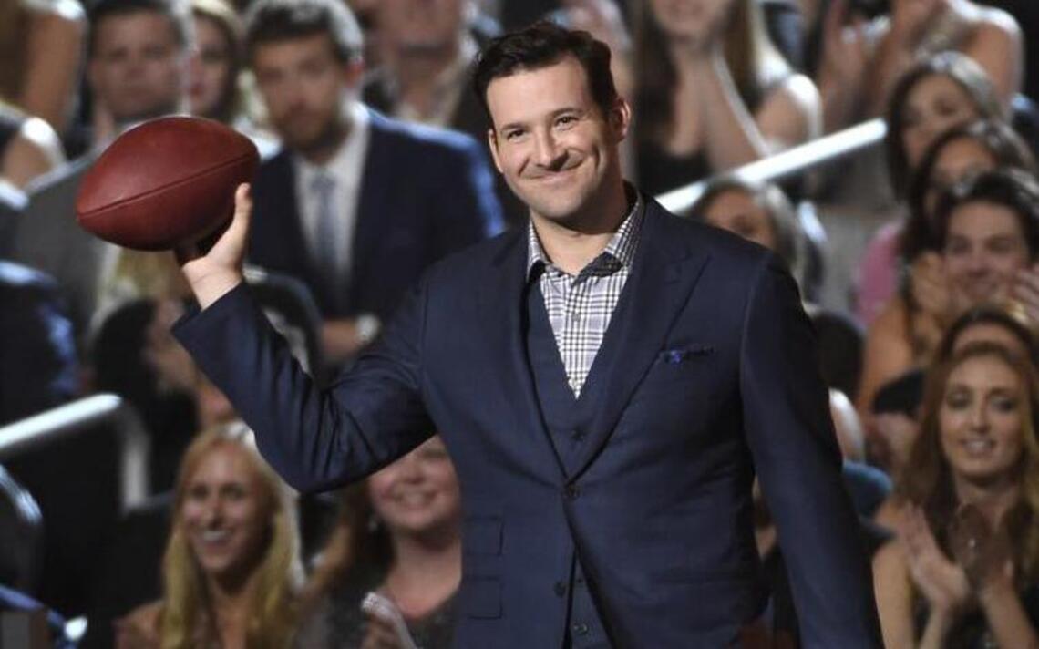 Tony Romo wowed fans by predicting plays in AFC title game | Kansas ...
