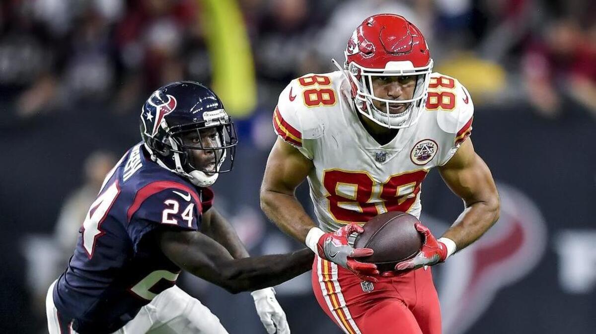 Chiefs tight end Ross Travis, who caught five passes for 43 yards this season, was released on Monday.