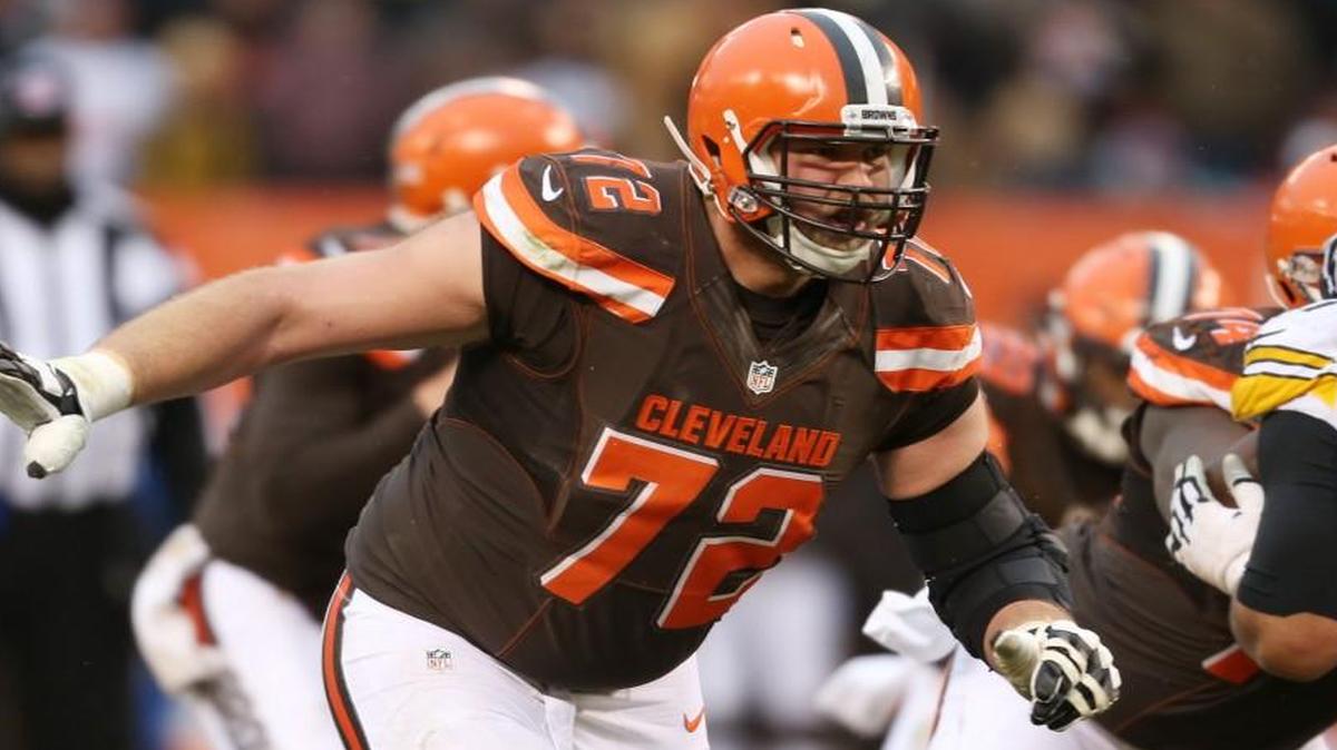 The Chiefs signed former Cleveland Browns tackle Mitchell Schwartz in free agency.