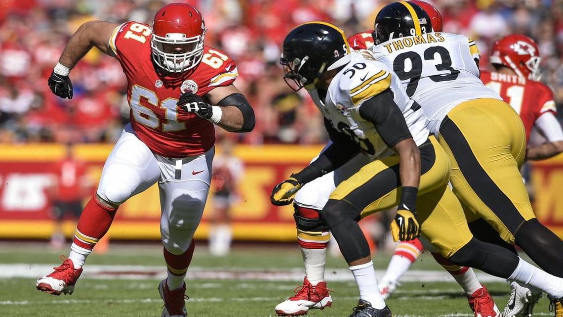 Chiefs rookie center Mitch Morse (left) will miss Saturday’s playoff game.