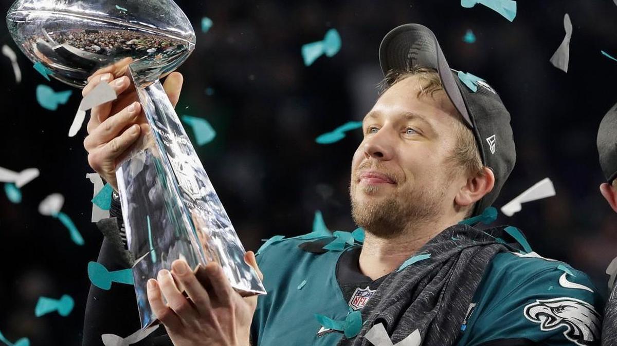 Eagles quarterback Nick Foles holds up the Vince Lombardi Trophy after Sunday night’s Super Bowl. He was a backup in Kansas City last season.