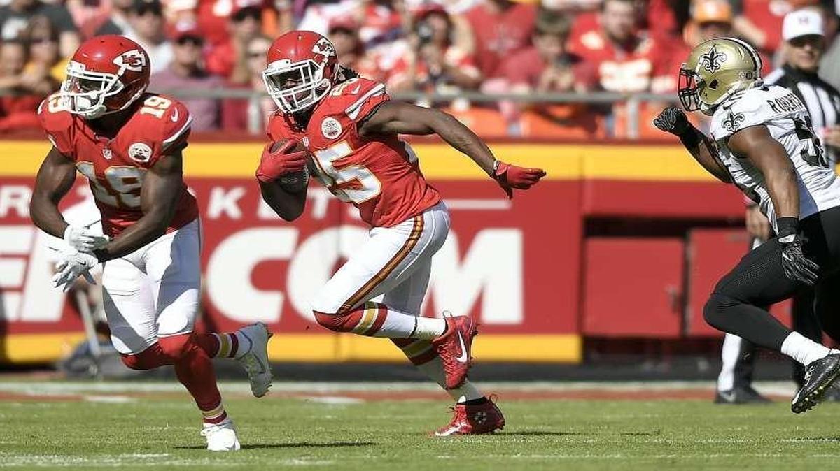 Chiefs running back Jamaal Charles carried the ball just one time for 0 yards against the Saints before he came out of the game on Oct. 23 at Arrowhead Stadium.