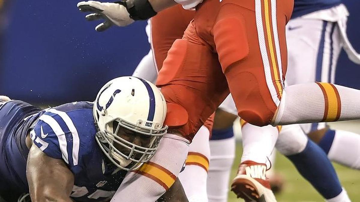 Chiefs guard Parker Ehinger was injured on this play Sunday as Indianapolis Colts defensive end Arthur Jones ran into his knee.