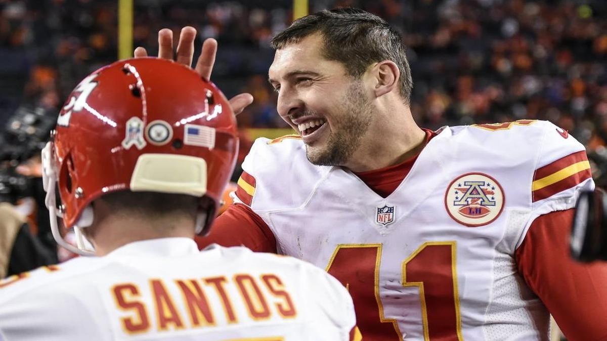 Chiefs long snapper James Winchester (41) agreed to a five-year extension worth $4.45 million with $500,000 guaranteed.