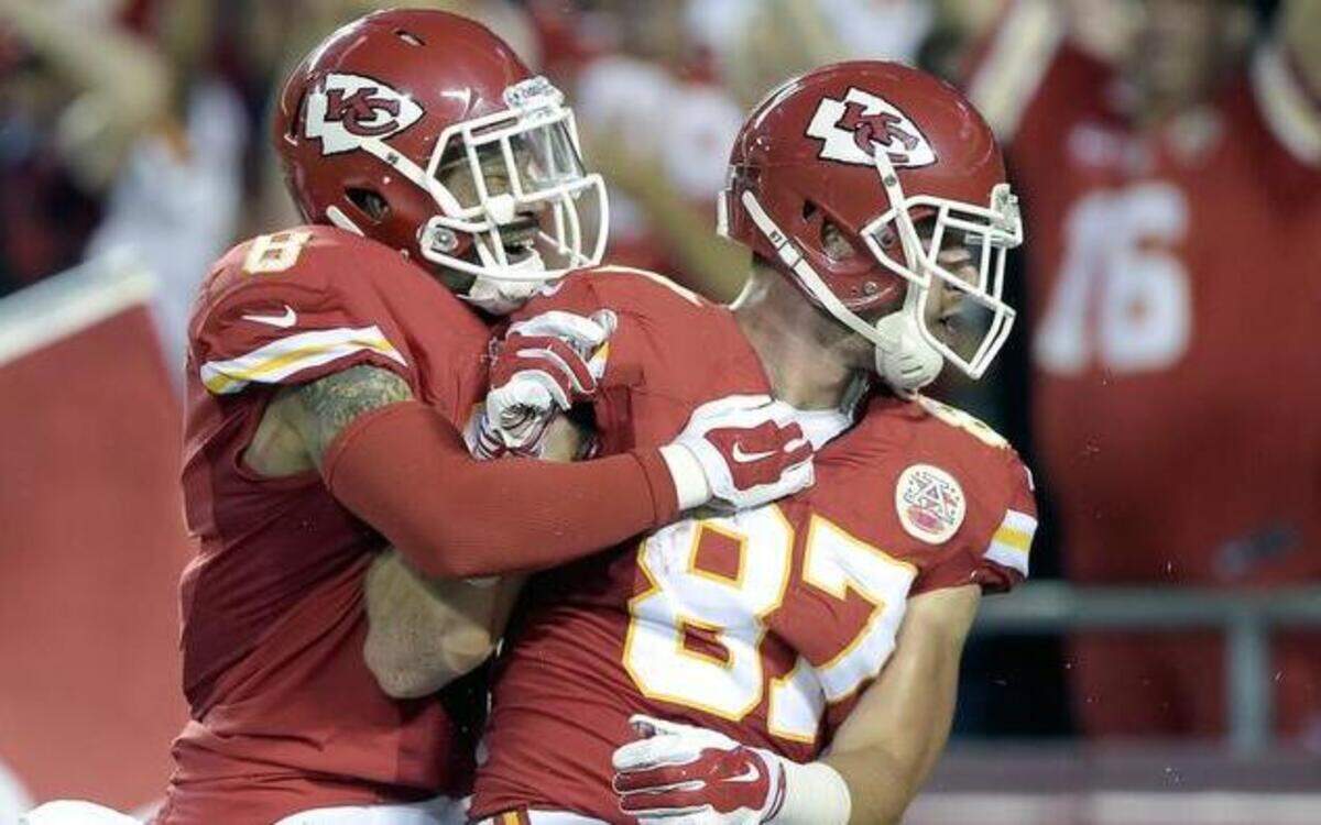 
Kansas City Chiefs tight end Travis Kelce (right) has scored a touchdown in both of the first two preseason games, but it was after the first-team offense was off the field.

