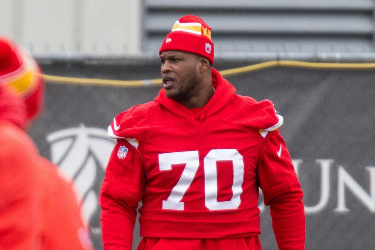 Kansas City Chiefs offensive lineman DJ Humphries stretches during Chiefs practice on Tuesday, Nov. 26, 2024. Humphries was recently signed to the team.