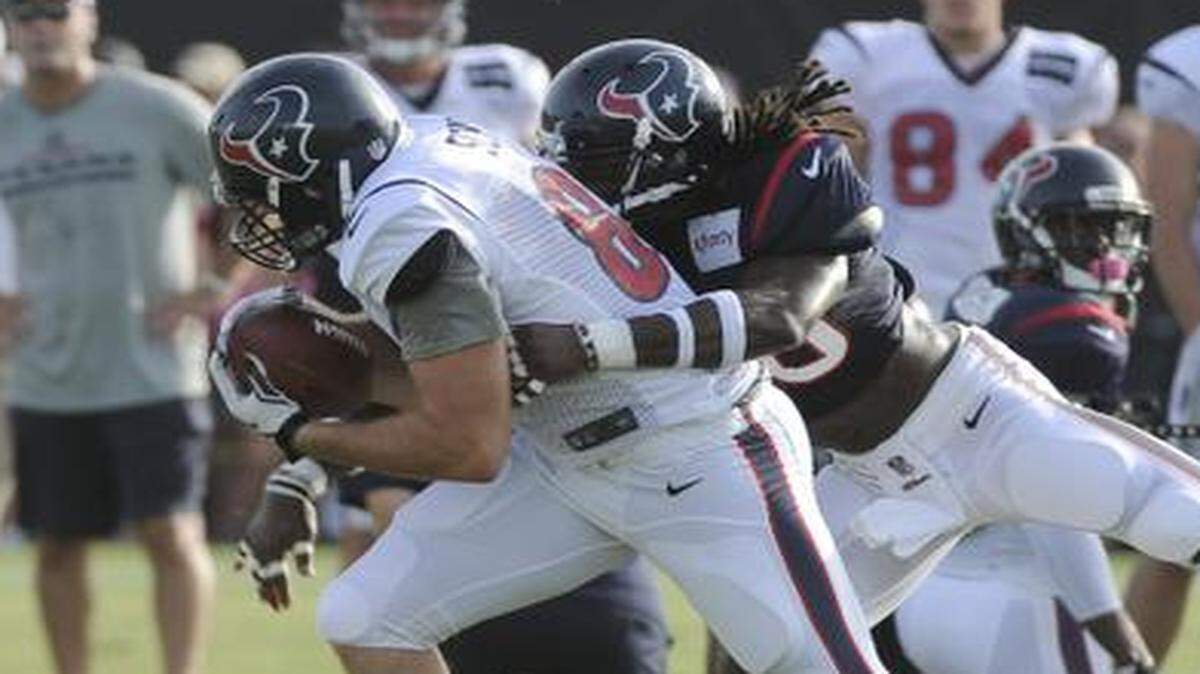 
Former Emporia State tight end Adam Schiltz (85) went to training camp with the Houston Texans last season, but he signed with the Kansas City Chiefs on Saturday.


