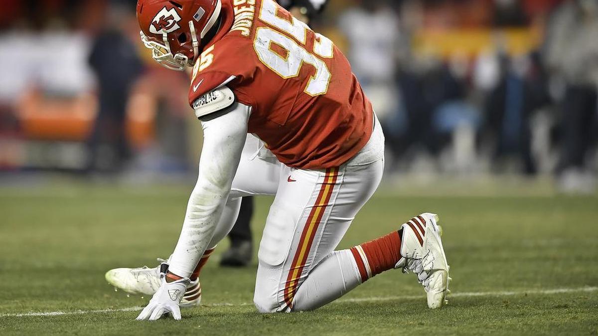 Chiefs defensive lineman Chris Jones was hurt in the third quarter in Saturday’s playoff loss to Tennessee.