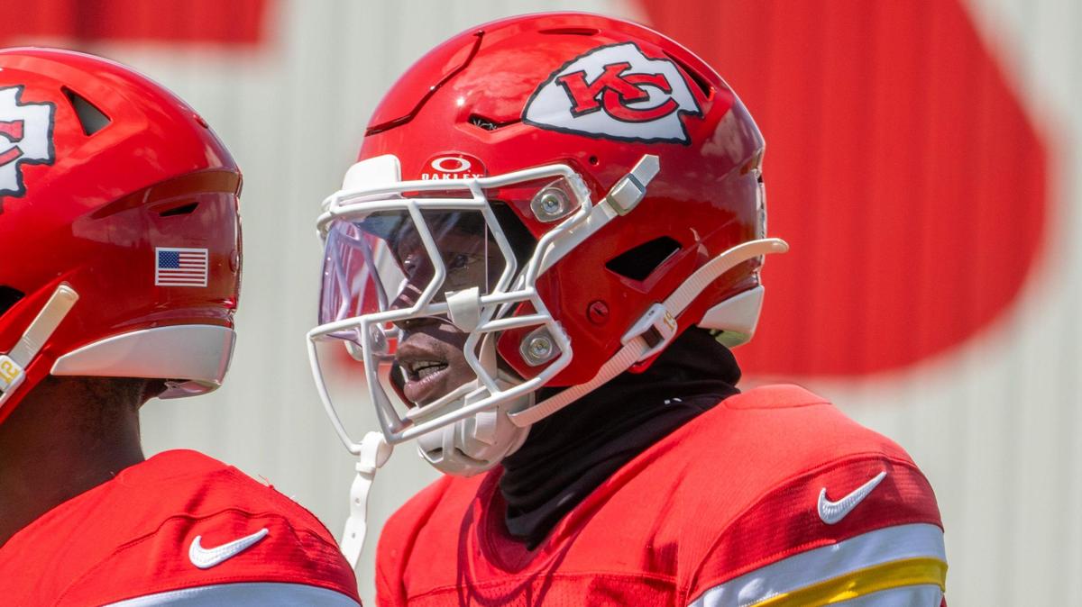 Kansas City Chiefs wide receiver Kadarius Toney (19) runs drills with other teammates during practice at Chiefs training facility on Wednesday, Sept. 13, 2023, in Kansas City.