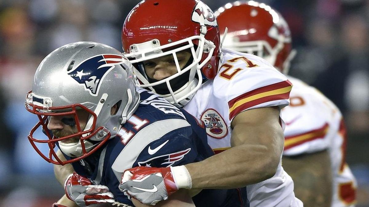 New England Patriots wide receiver Julian Edelman returned from an injury and had 10 catches for 100 yards against the Chiefs and Tyvon Branch in Saturday’s AFC Divisional playoff game.