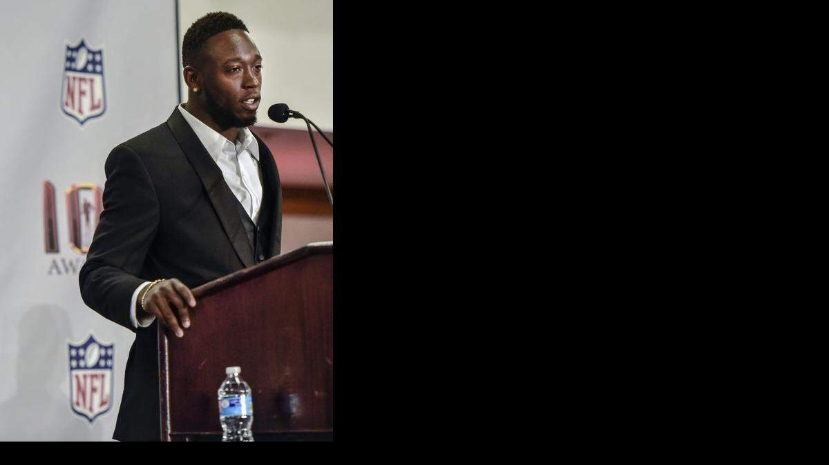 
Chiefs running back De’Anthony Thomas says he hasn’t reached his peak yet, even after winning the Mack Lee Hill Award, becoming the Chiefs’ rookie of the year Saturday. 
