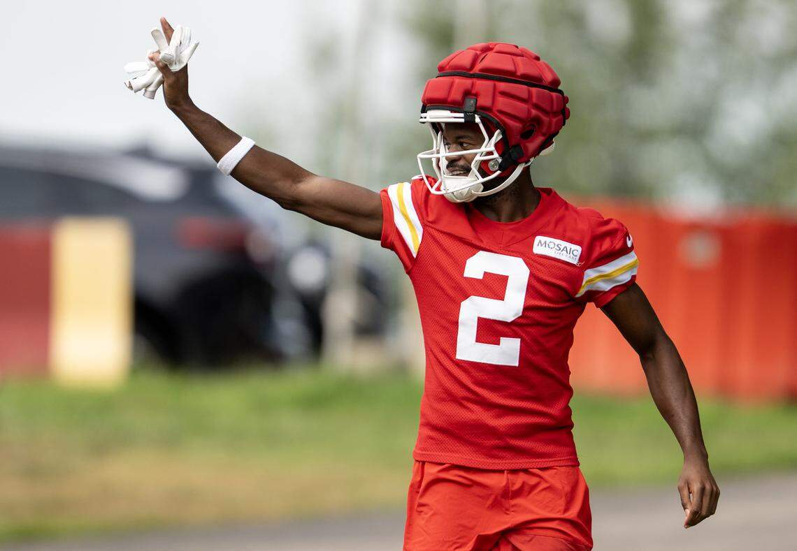 Kansas City Chiefs wide receiver Tyquan Thornton (2) waves to fans as he arrives for training camp at Missouri Western State University on Wednesday, July 30, 2025, in St. Joseph, Missouri. 
