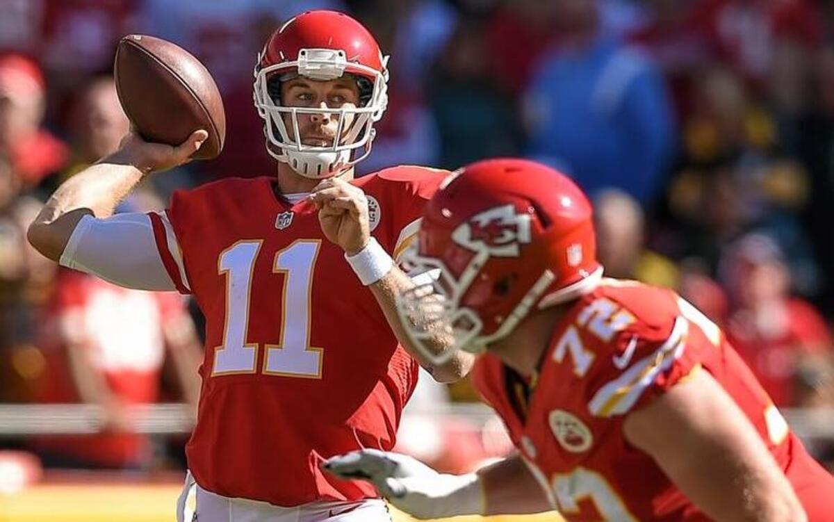 Alex Smith is on a role for not throwing interceptions while the rest of the Chiefs have been causing more turnovers.