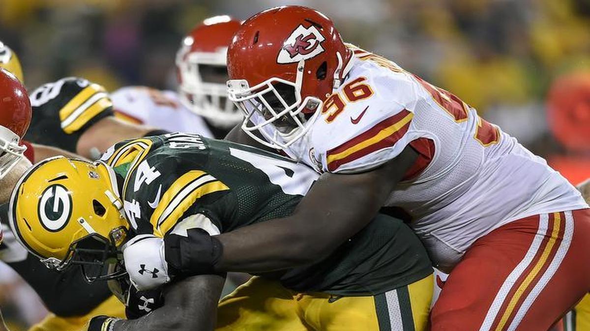 
Early in the third quarter Monday night against the Green Bay Packers, Derrick Johnson (56) broke the Chiefs career tackles record, notching career tackle No. 1,000, when the linebacker was the first to reach James Starks, who went down after a 2-yard gain.
