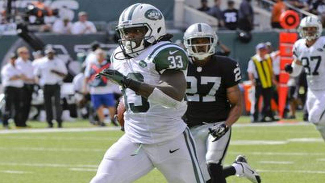 
The Jets rank fourth in the NFL in rushing, and Chris Ivory is a punishing runner inside, averaging 4.7 yards per carry.
