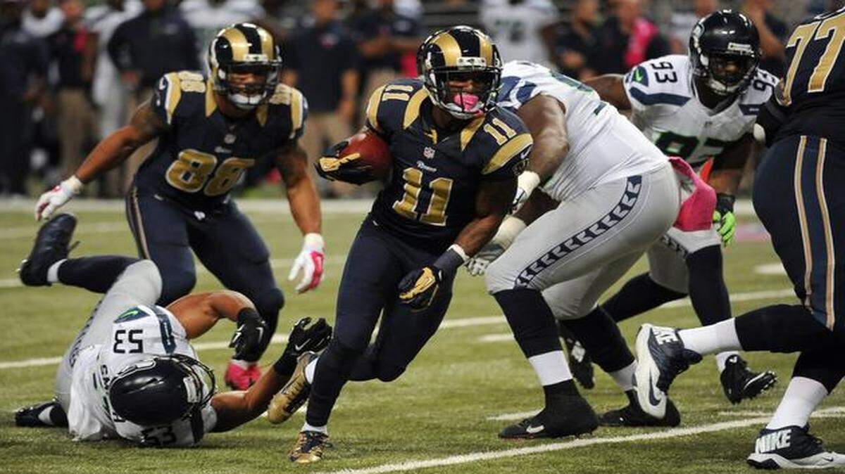 
Rams wide receiver Tavon Austin, shown running after a first-quarter catch against Seattle last week, executed a play Chiefs special-teams coach Dave Toub created in Chicago and calls “The Johnny Knox Play.” The play went for a special-team touchdown as the Rams upset the Seahawks.
