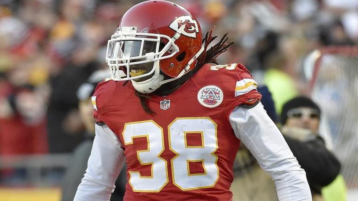 The Chiefs’ Ron Parker (right) can either intercept passes in coverage or can join the pass rush as a blitzer.