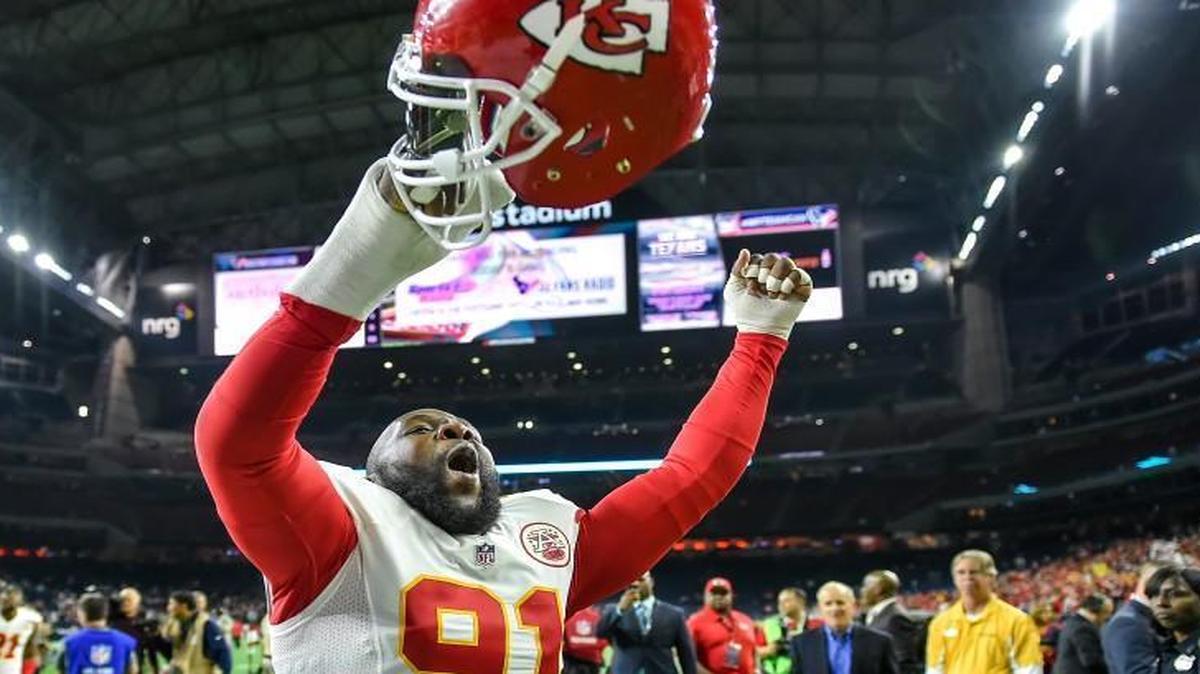 Outside linebacker Tamba Hali and the rest of the Chiefs’ veterans finally got to celebrate a playoff victory after Saturday’s 30-0 win over the Houston Texans.