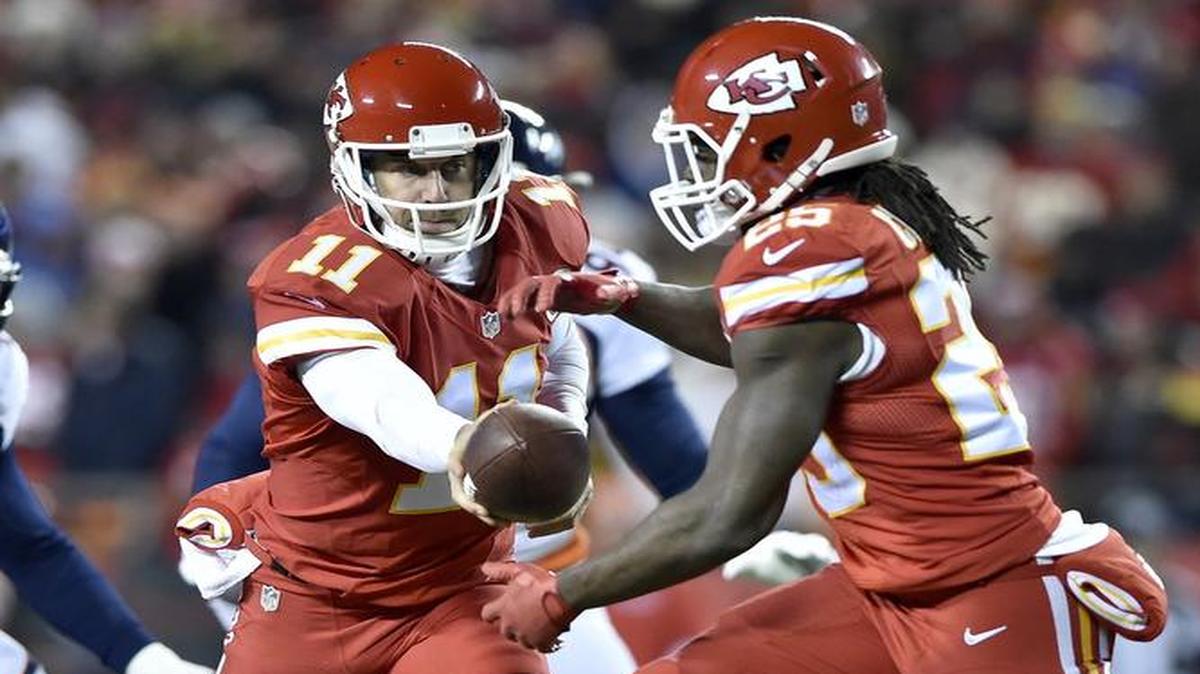 
Quarterback Alex Smith and running back Jamaal Charles account for nearly $25 million of the Chiefs’ salary cap for next season.


