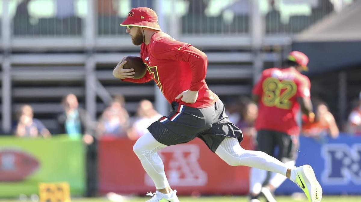 Kansas City Chiefs tight end Travis Kelce ran down the field during AFC practice on Wednesday in Lake Buena Vista, Fla., for Sunday’s Pro Bowl.
