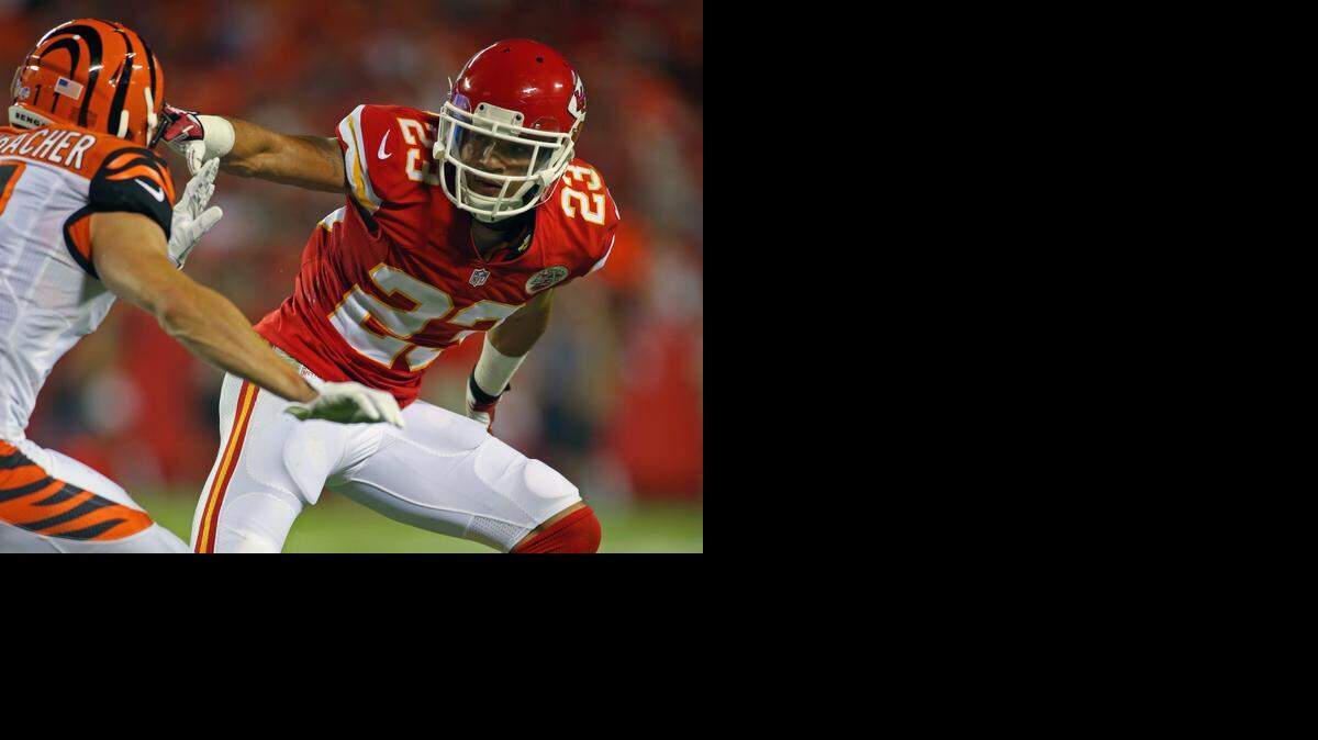 
Phillip Gaines (right) could start seeing some time at nickel cornerback for the Chiefs.



