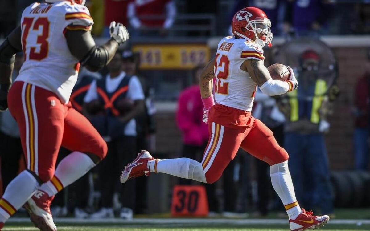 
Kansas City Chiefs wide receiver Albert Wilson finished his 42-yard catch and run for a fourth-quarter touchdown against the Minnesota Vikings on Sunday.
