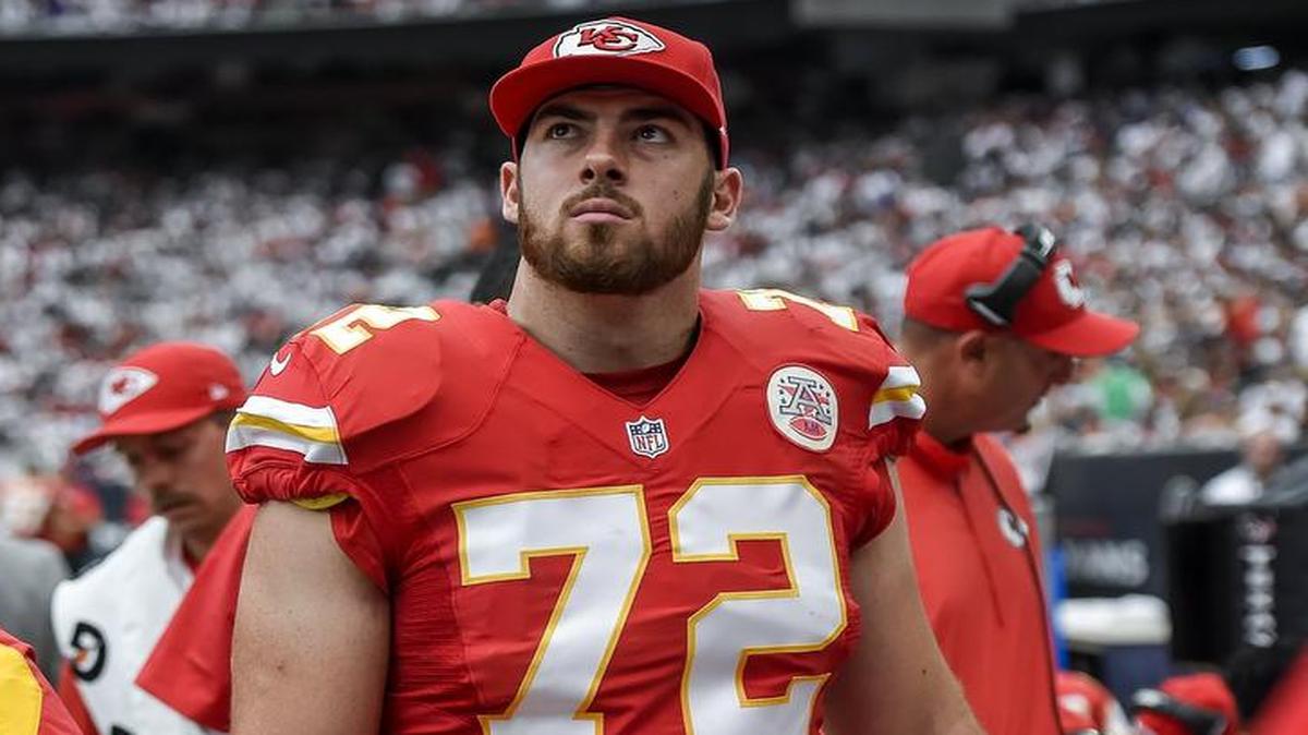 
Eric Fisher did not start the Chiefs’ first two games but practiced Monday as the No. 1 right tackle.
