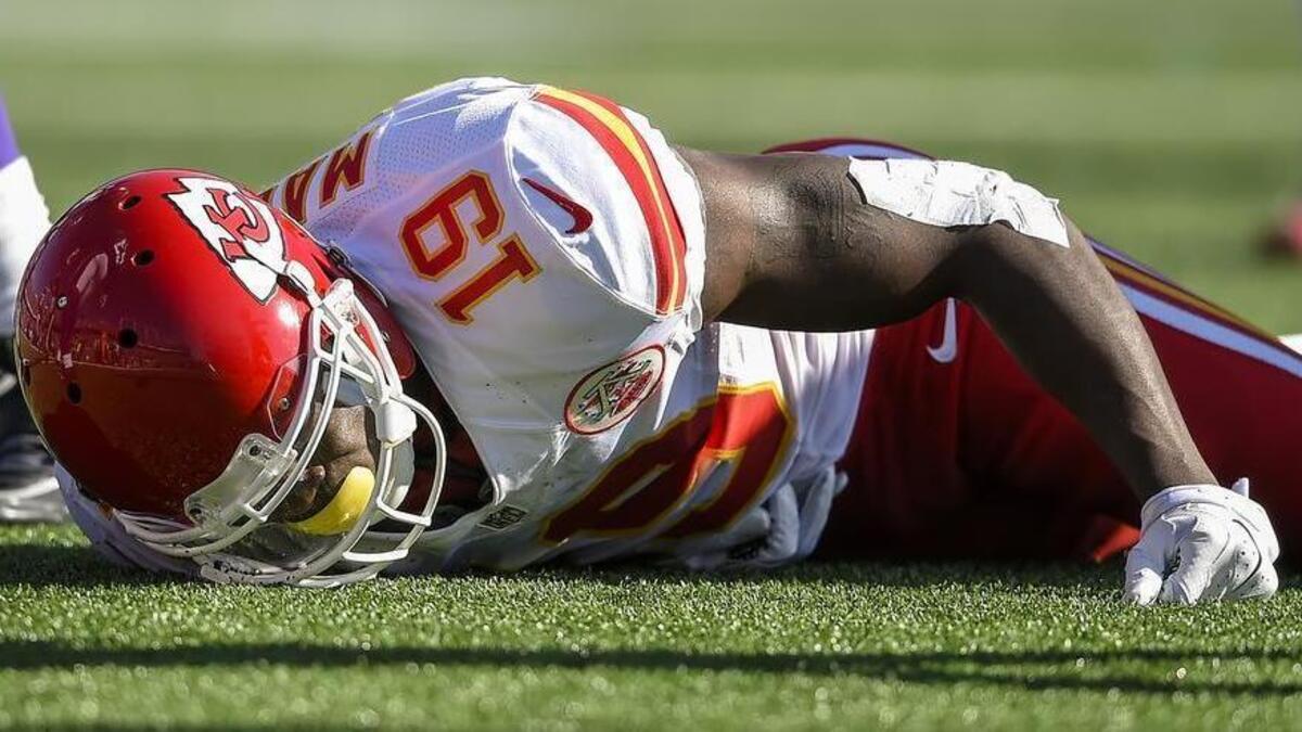 Kansas City Chiefs wide receiver Jeremy Maclin (19) left the game with a fourth-quarter injury suspected to be a concussion in the 16-10 loss to the Minnesota Vikings on October 18, 2015 at TCF Stadium in Minneapolis, MN.