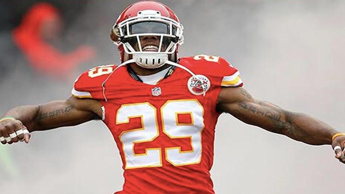 
Eric Berry soaked up the applause during his introduction Thursday.
