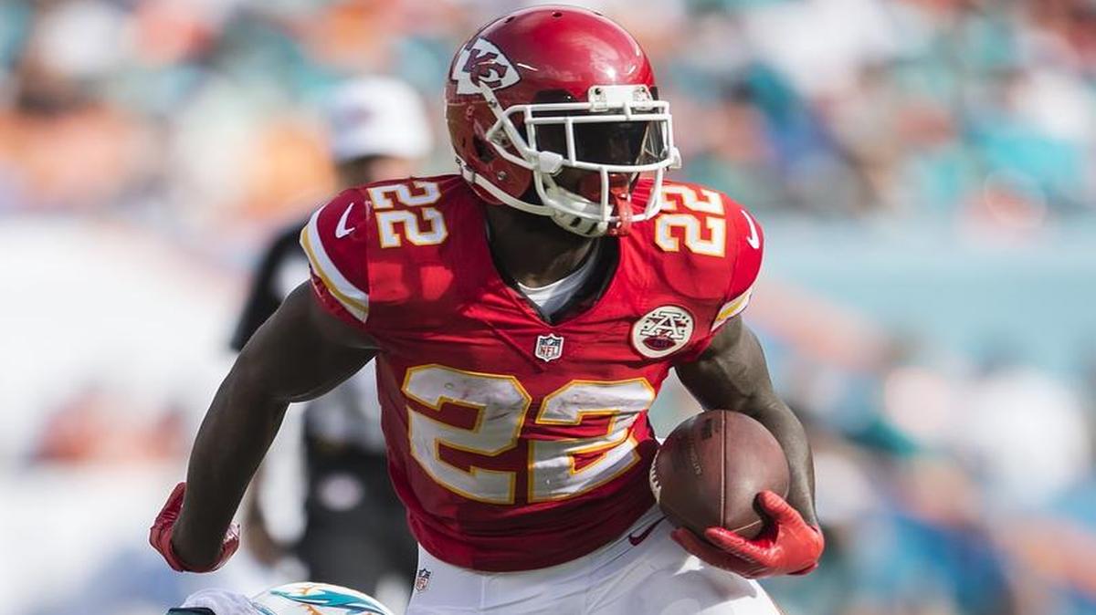 Kansas City Chiefs running back Joe McKnight caught two touchdown passes at Miami in 2014.