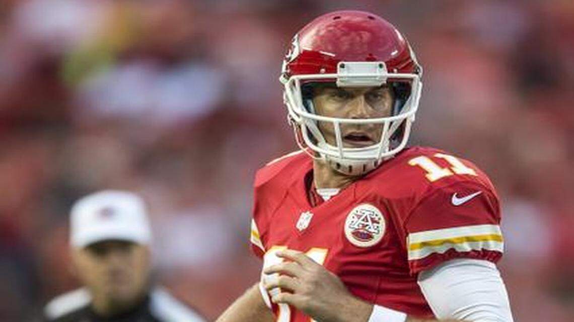 
The Chiefs have agreed to a new four-year contract extension with quarterback Alex Smith worth $17 million a season, a person with knowledge of the situation Sunday told The Star on Sunday. The agreement, which includes $45 million in guaranteed money, is a significant development for the Chiefs, who no longer face losing Smith to free agency.
