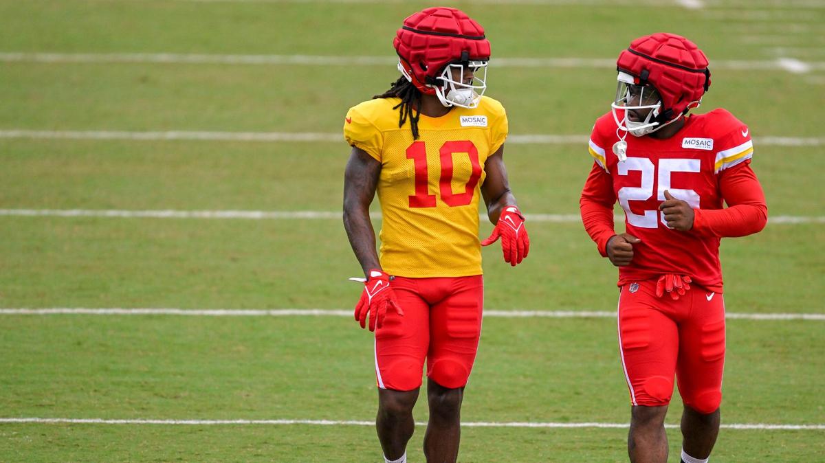 Chiefs running backs Isiah Pacheco (10) and Clyde Edwards-Helaire (25) participate during training camp at Missouri Western State University on Thursday, Aug. 3, 2023, in St. Joseph, Missouri.