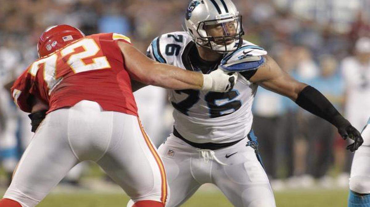 
The Chiefs’ Eric Fisher battled Carolina’s Greg Hardy during Sunday night’s preseason game.
