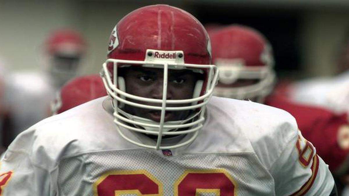 
Former Chiefs guard Will Shields was announced on Tuesday night as one of 26 semifinalists for the Pro Football Hall of Fame.


