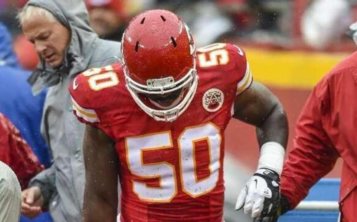 Chiefs outside linebacker Justin Houston left the game against the Bills on Nov. 29 because of a hyperextended knee.