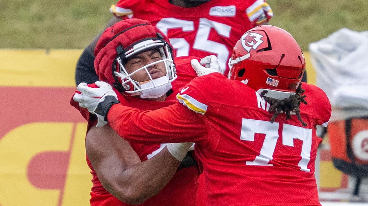 Kansas City Chiefs offensive tackle Kingsley Suamataia (76) runs a drill during practice at training camp on Tuesday, Aug. 13, 2024, in St. Joseph.