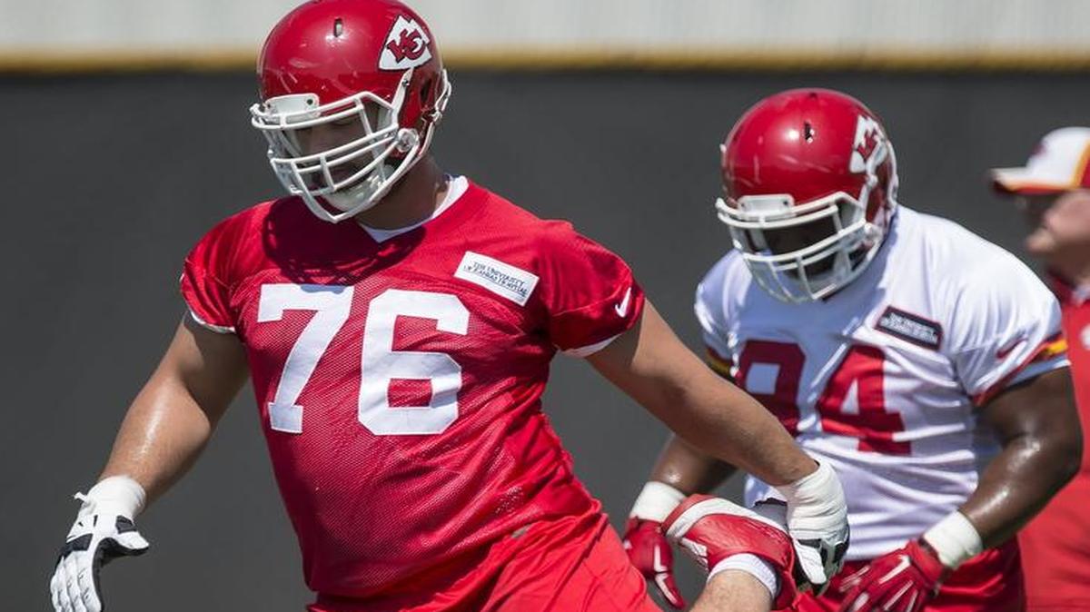 
Kansas City Chiefs offensive lineman Laurent Duvernay-Tardif stretched during warmups during organized team activities.
