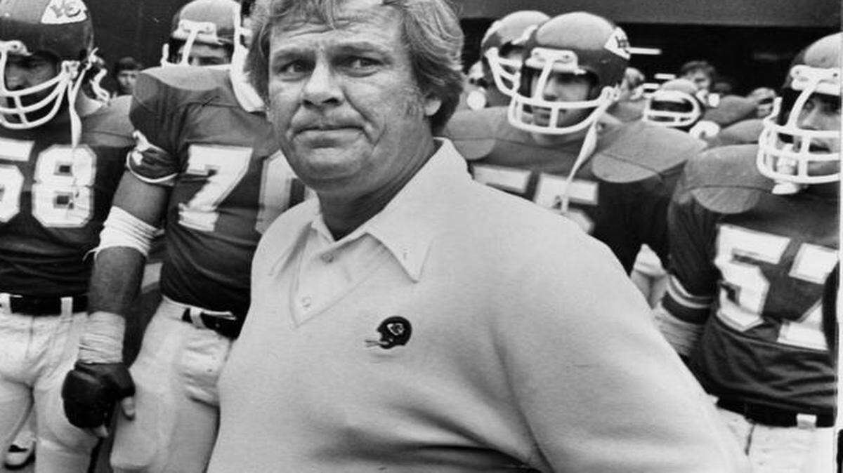 
Tom Bettis, former Chiefs coach, in 1977.
