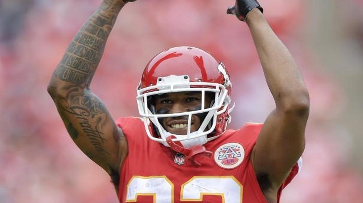 Kansas City Chiefs cornerback Marcus Peters pumped up the crowd during last week’s game against the Philadelphia Eagles at Arrowhead. Ahead of the Chiefs game on Sunday against the Chargers, he called his opponents “my kids.”