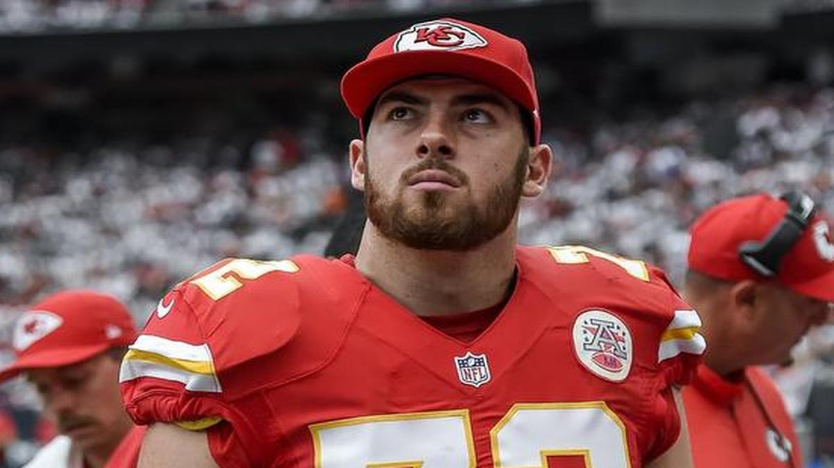 
Eric Fisher will start at right tackle Monday night.
