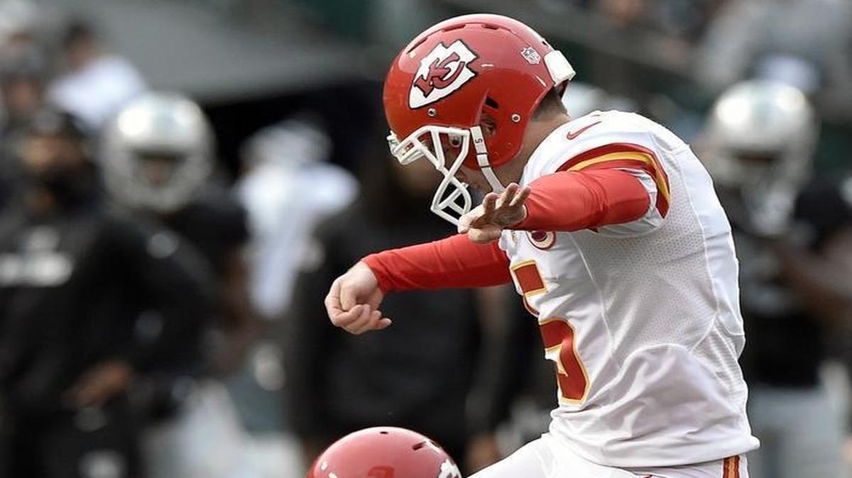 Kansas City Chiefs kicker Cairo Santos (5) jumped over the extra point attempt as punter Dustin Colquitt (2) fails to complete the two point conversion in the fourth quarter during the football game against the Oakland Raiders on December 6.