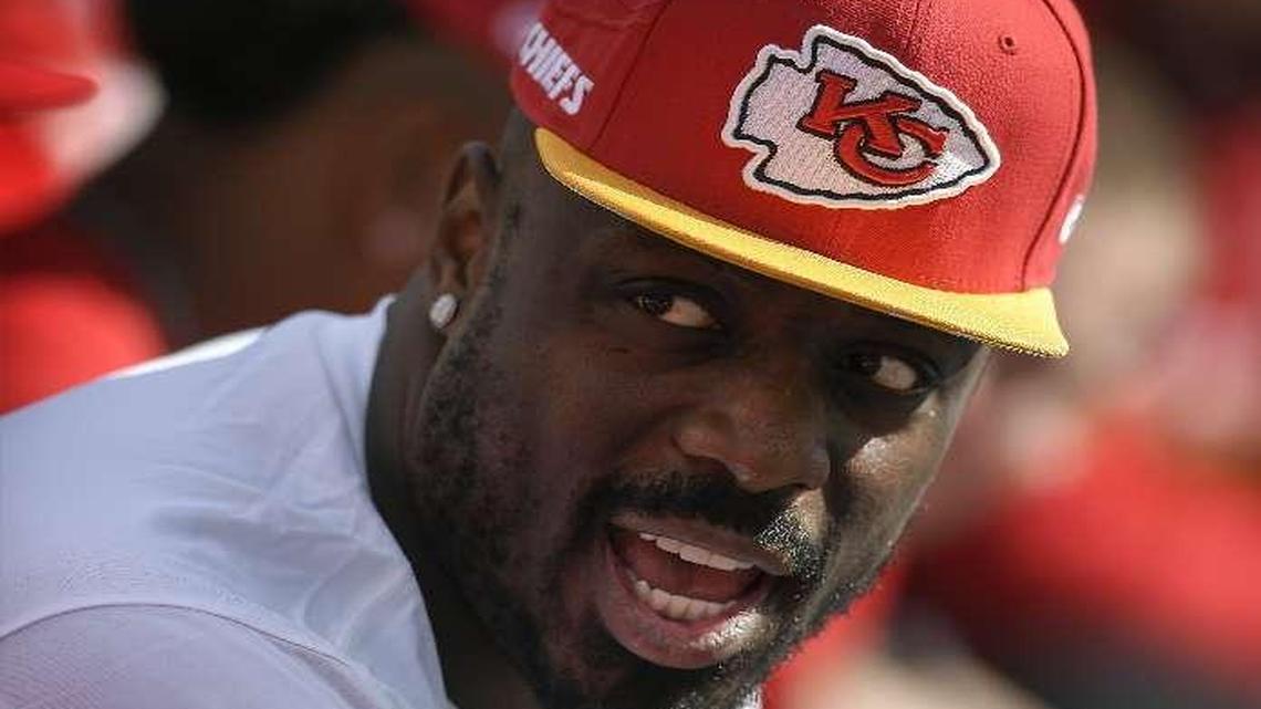 Chiefs outside linebacker Justin Houston was a spectator again for Sunday’s game against the Chargers in San Diego, but coach Andy Reid expects Houston to be ready for the postseason.