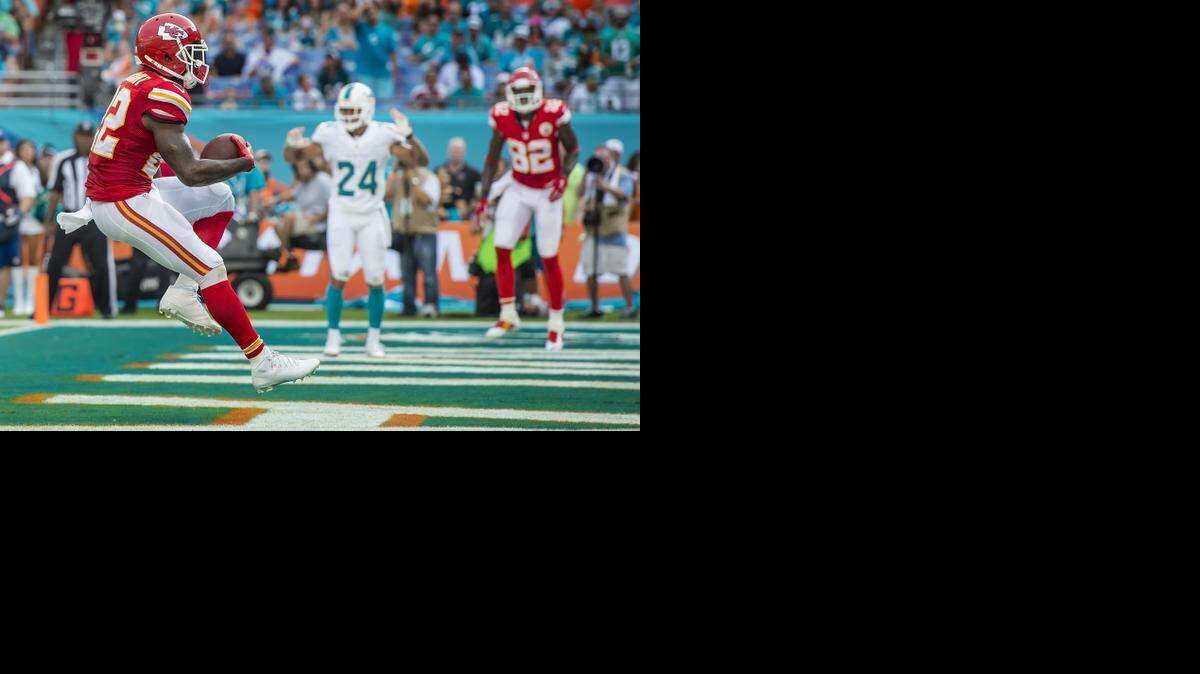 
Kansas City Chiefs running back Joe McKnight scored two touchdowns in a victory Sunday at Miami but tore his Achilles’ tendon in practice Thursday
