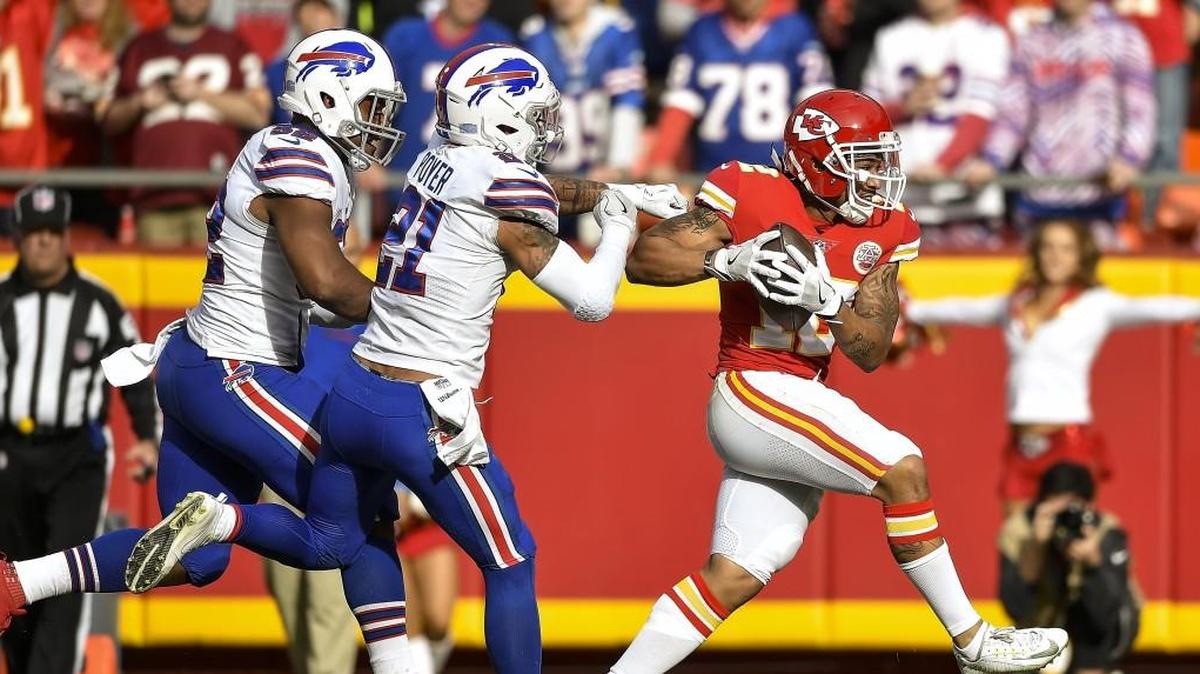Kansas City Chiefs wide receiver Albert Wilson (12) scored on a 19-yard touchdown pass last month at Arrowhead Stadium. The Chiefs lost, 16-10.