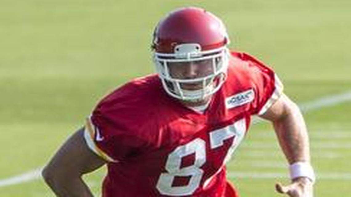 
Kansas City Chiefs tight end Travis Kelce ran an agility drill during Monday’s rookies and quarterbacks training camp practice at Missouri Western State University in St. Joseph, Mo. Kelce sat out the entire 2013 season with a left knee injury.
